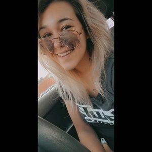 Meet your Posher, Audrey